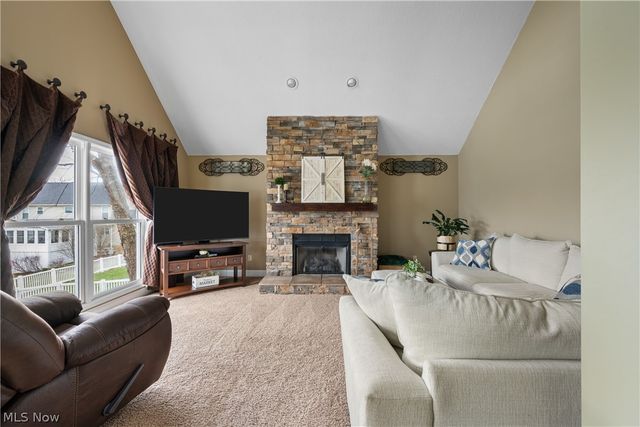 4387 Ridge View Drive, Uniontown, OH 44685