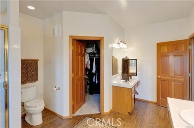 615 San Benito, Lake Arrowhead, CA 92352