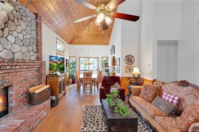 615 San Benito, Lake Arrowhead, CA 92352