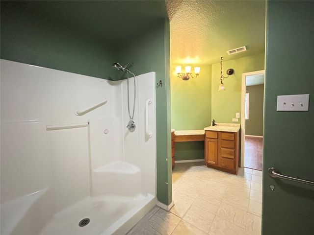 250 County Road 2426, Como, TX 75431