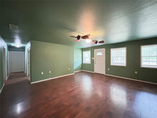 250 County Road 2426, Como, TX 75431