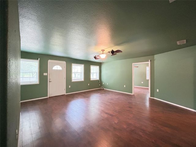 250 County Road 2426, Como, TX 75431
