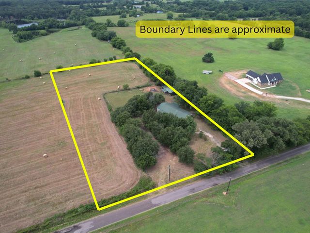 250 County Road 2426, Como, TX 75431