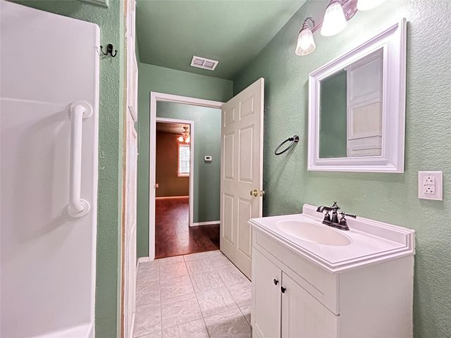 250 County Road 2426, Como, TX 75431
