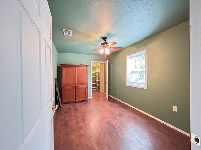250 County Road 2426, Como, TX 75431