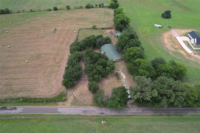 250 County Road 2426, Como, TX 75431