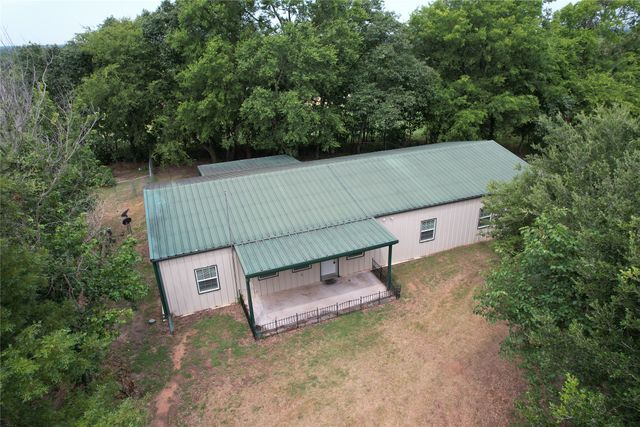 250 County Road 2426, Como, TX 75431