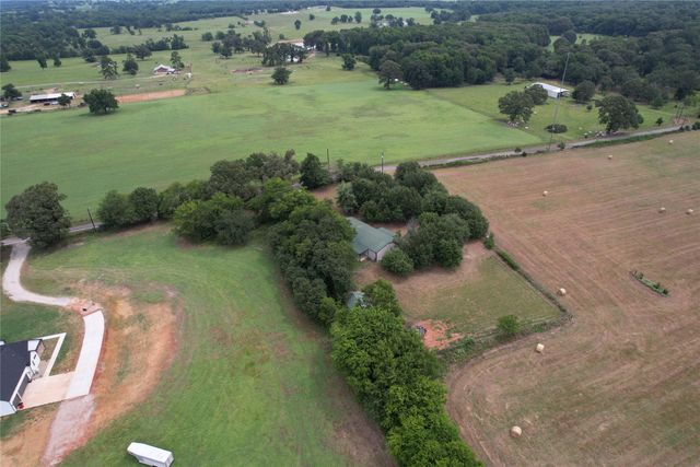 250 County Road 2426, Como, TX 75431
