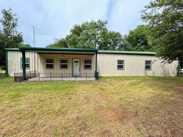 250 County Road 2426, Como, TX 75431