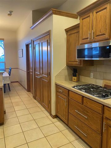 3004 Bretford Way, Norman, OK 73071