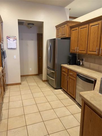 3004 Bretford Way, Norman, OK 73071