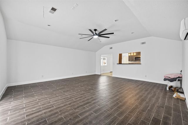 13010 Abalone Way, Houston, TX 77044