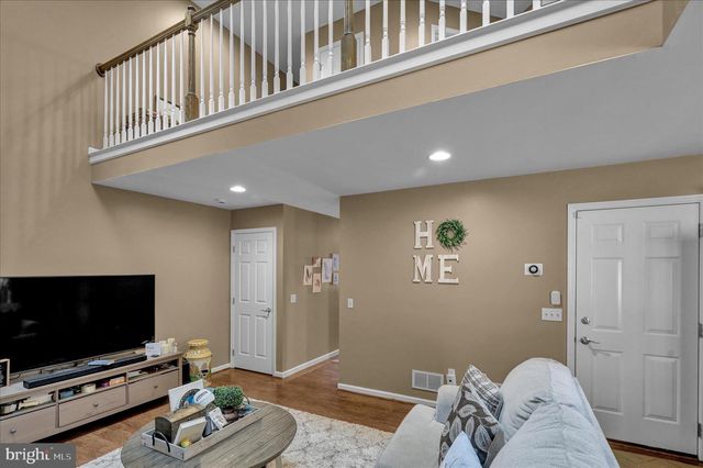 107 FARMINGTON WAY, Mount Joy, PA 17552