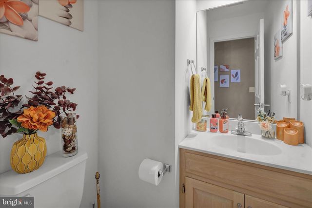 107 FARMINGTON WAY, Mount Joy, PA 17552