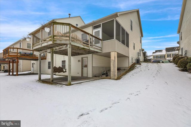 107 FARMINGTON WAY, Mount Joy, PA 17552