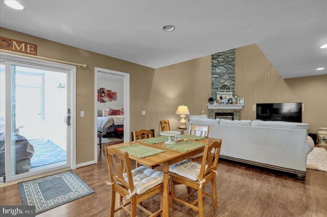 107 FARMINGTON WAY, Mount Joy, PA 17552