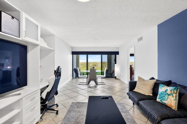 10310 S Ocean Drive 107, Jensen Beach, FL 34957