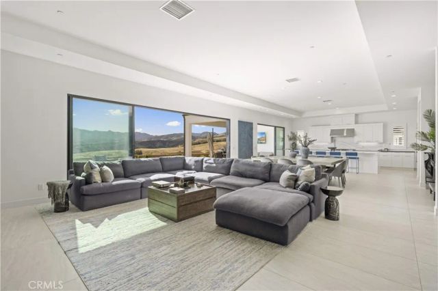 12545 N Silver Spur Court, Porter Ranch, CA 91326