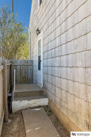 2812 N 58th Street, Omaha, NE 68104