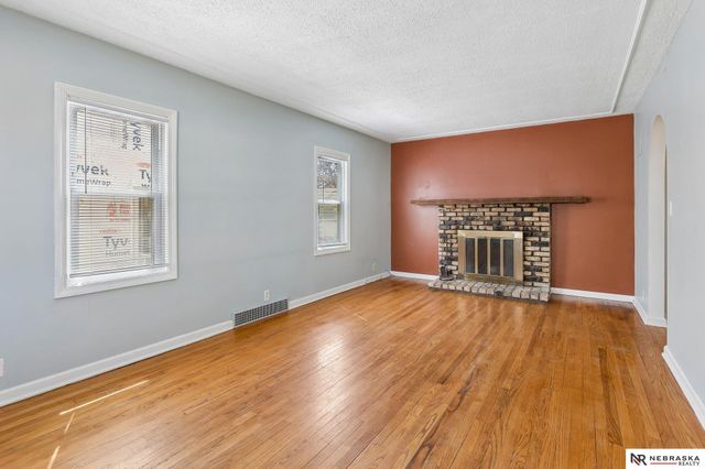 2812 N 58th Street, Omaha, NE 68104