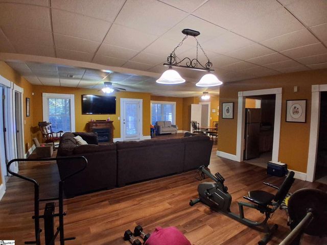 319 Chetsworth Lane, Greenville, SC 29607