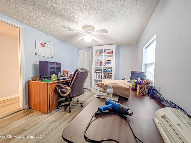 188 Acacia Avenue, Biloxi, MS 39530