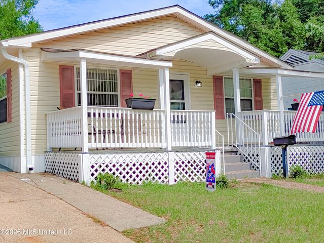 188 Acacia Avenue, Biloxi, MS 39530