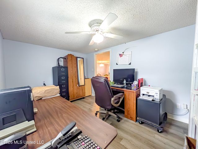 188 Acacia Avenue, Biloxi, MS 39530