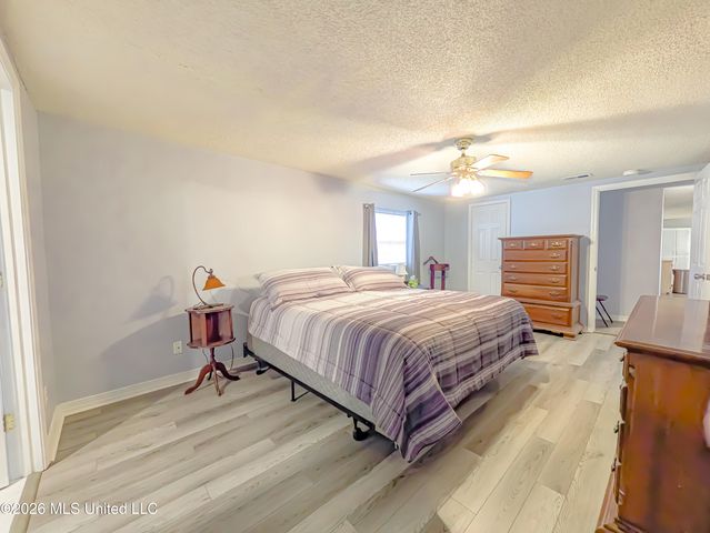 188 Acacia Avenue, Biloxi, MS 39530