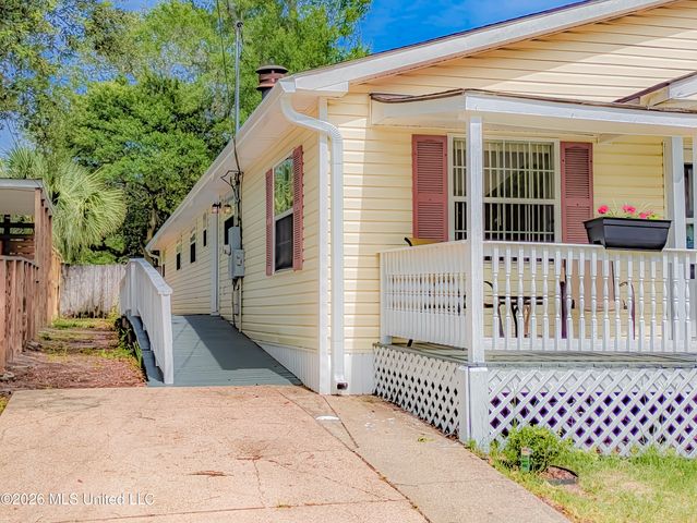 188 Acacia Avenue, Biloxi, MS 39530