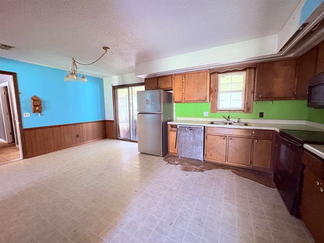 161 Cherokee Road, Cherokee Village, AR 72529