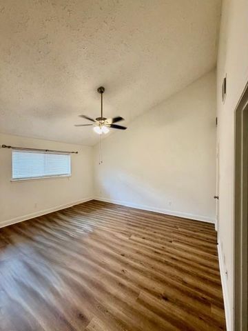 18 Windsor Court, Missouri City, TX 77459