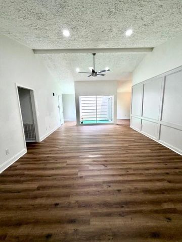 18 Windsor Court, Missouri City, TX 77459