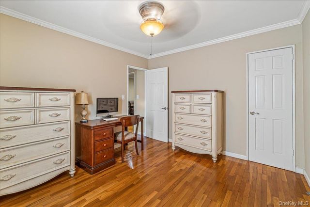 15-49 160th Street 6-145, Whitestone, NY 11357