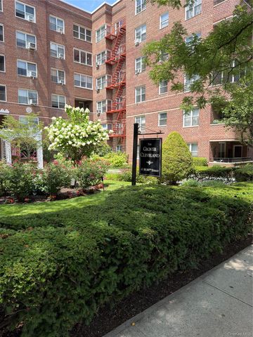 67-38 108th Street C27, Forest Hills, NY 11375