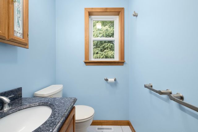 7 Eagle Rock Dr, Millville, MA 01529