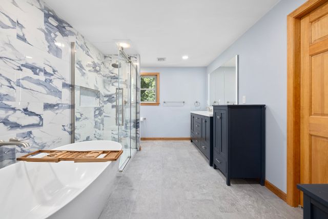 7 Eagle Rock Dr, Millville, MA 01529