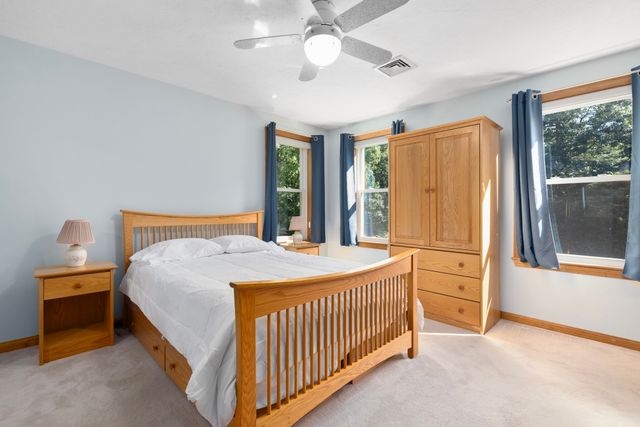 7 Eagle Rock Dr, Millville, MA 01529