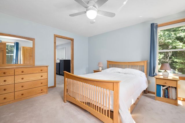 7 Eagle Rock Dr, Millville, MA 01529