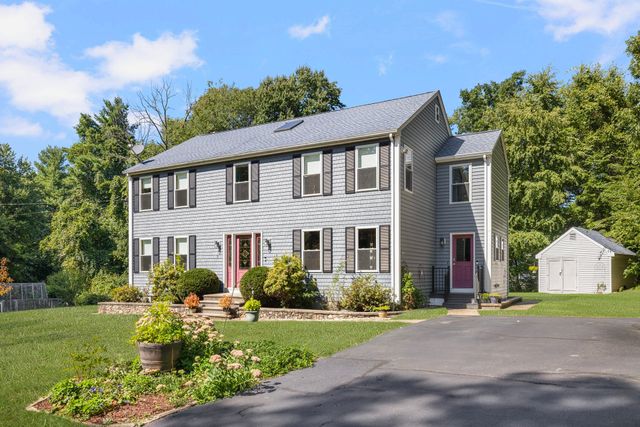 7 Eagle Rock Dr, Millville, MA 01529