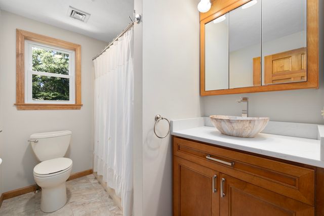 7 Eagle Rock Dr, Millville, MA 01529