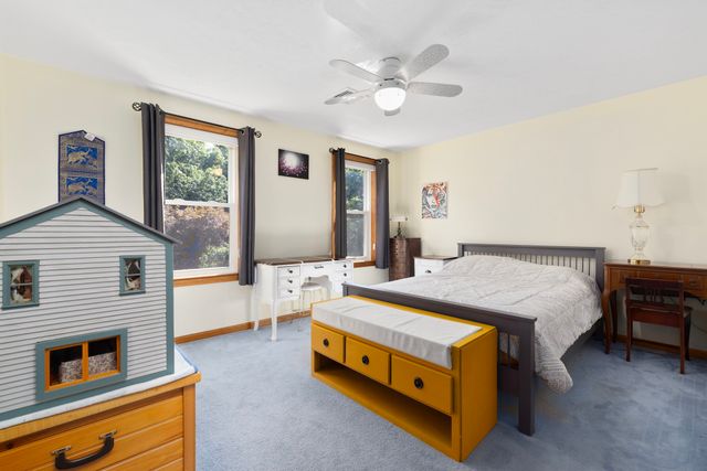 7 Eagle Rock Dr, Millville, MA 01529