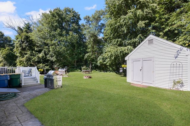 7 Eagle Rock Dr, Millville, MA 01529