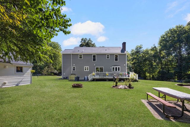 7 Eagle Rock Dr, Millville, MA 01529