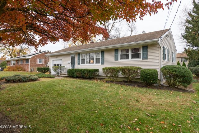 22 Overhill Road, Matawan, NJ 07747