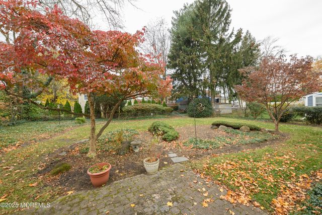 22 Overhill Road, Matawan, NJ 07747