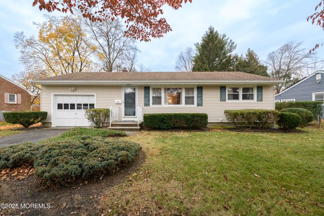 22 Overhill Road, Matawan, NJ 07747