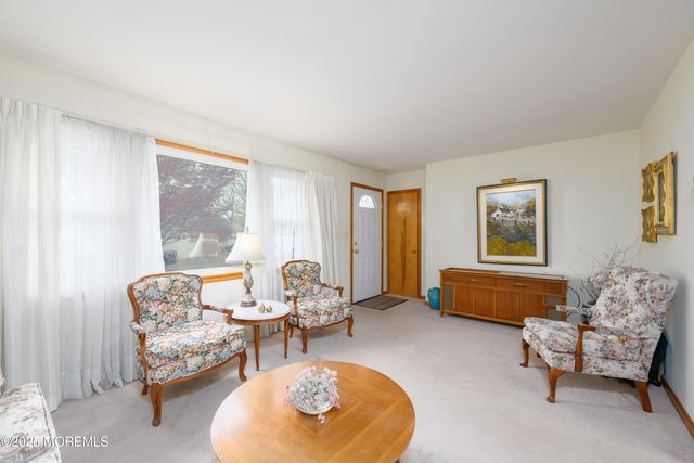 22 Overhill Road, Matawan, NJ 07747