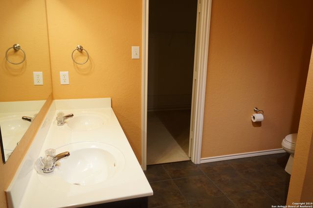 9923 Amber Ledge, San Antonio, TX 78245