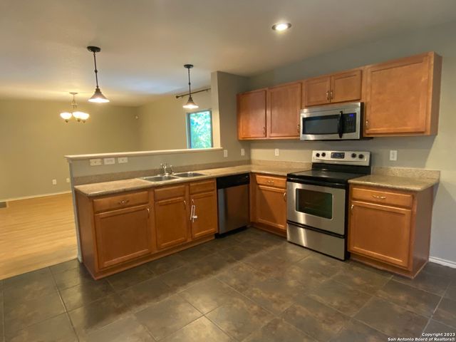 9923 Amber Ledge, San Antonio, TX 78245
